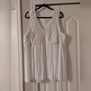 Festi - Elegant White Sleeveless Top